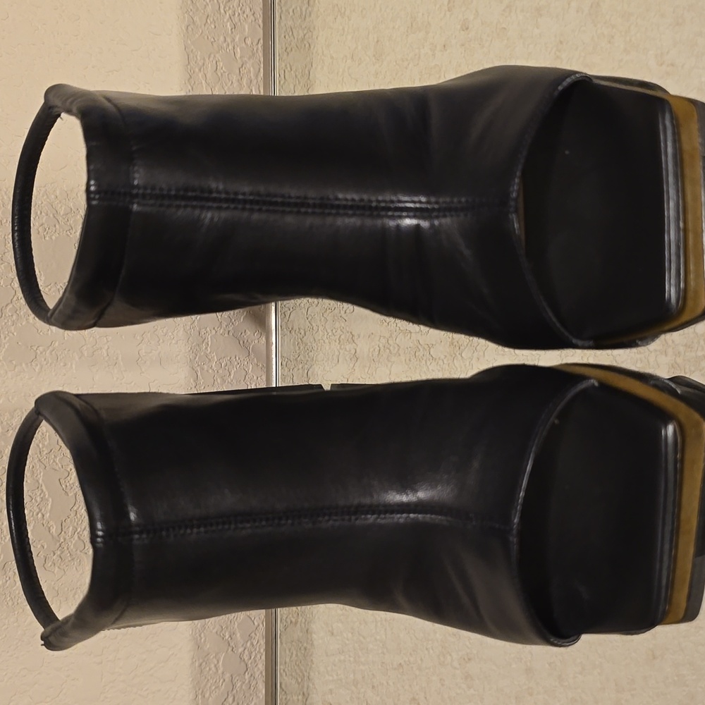 Vince Camuto Black Heels